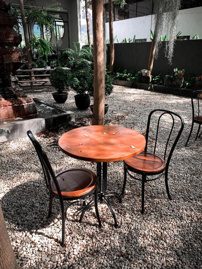 Lovinalife Room & Cafe Luaran gambar